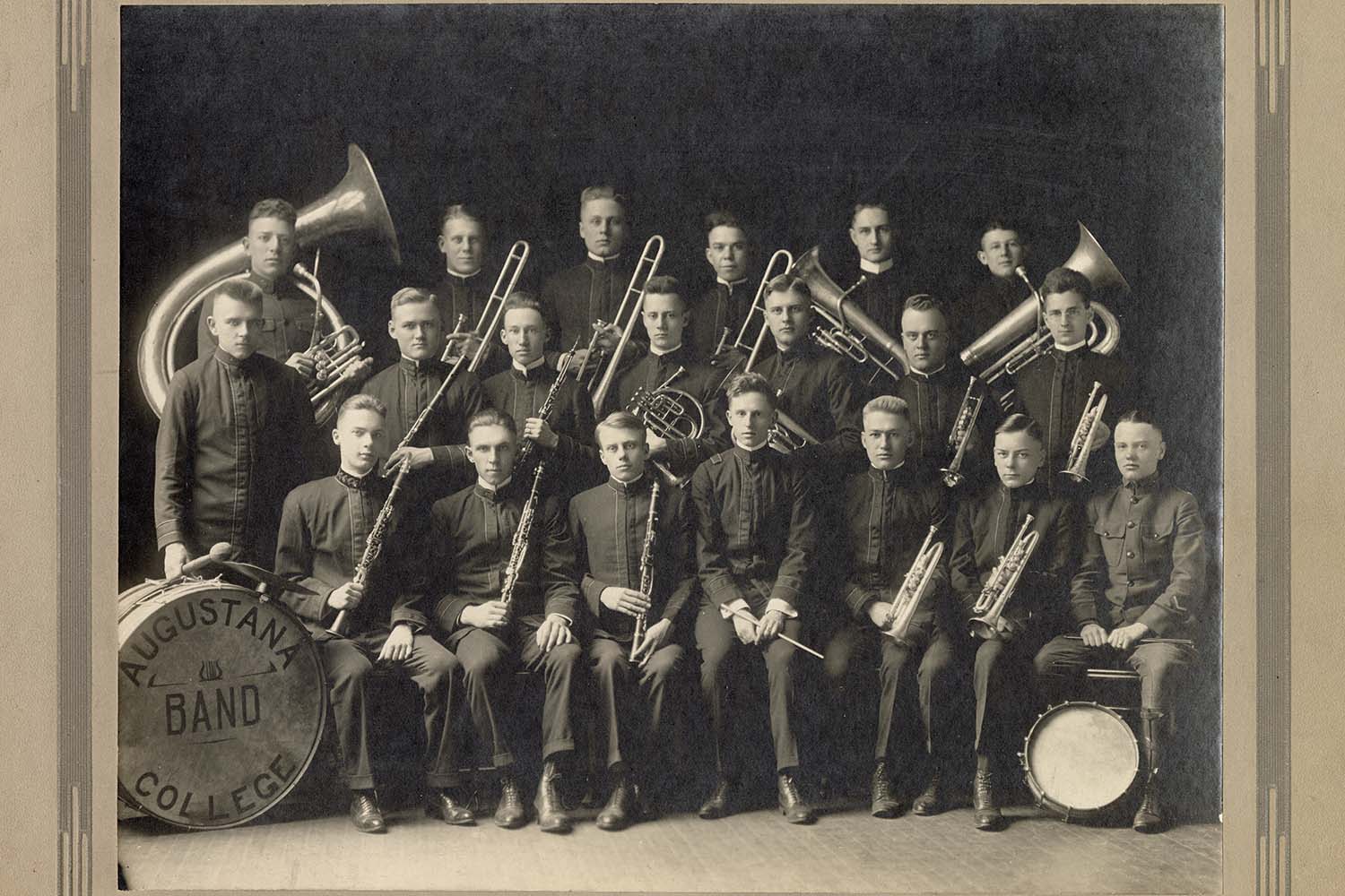 365Ͷע_365ַ@ Band in 1908